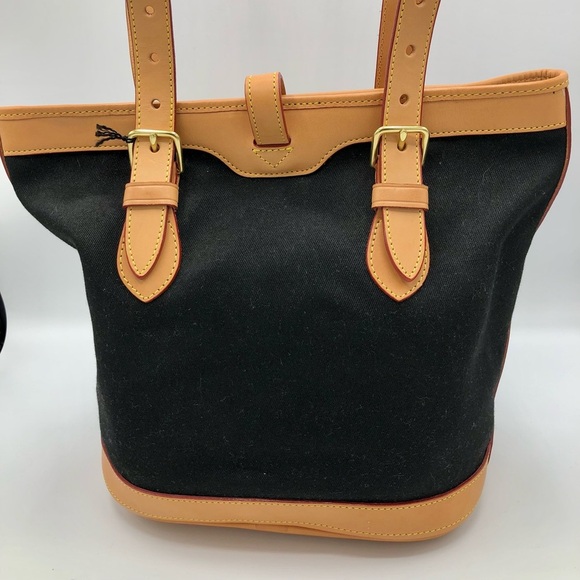 Dooney & Bourke heavy twill tote from the Cabriolet Collection - Picture 2 of 7